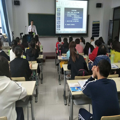 內蒙古成公教育咨詢 點亮職業理想，助力公職夢想